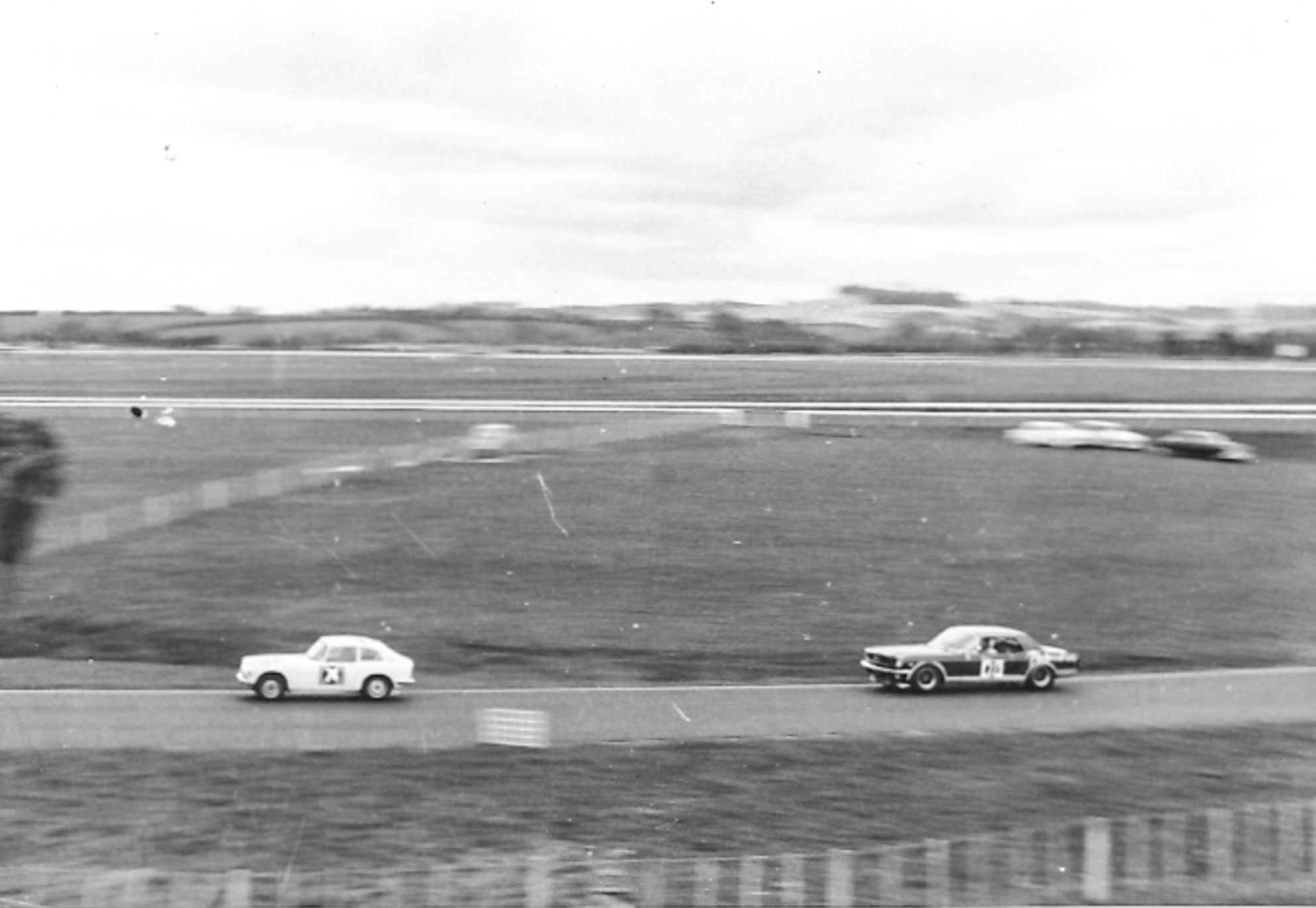 Name:  Pukekohe 1965 #069 Feo Stanton Honda about to be passed by Ivan Segedin. 171 kb arch Tony Growde.jpg
Views: 165
Size:  172.5 KB