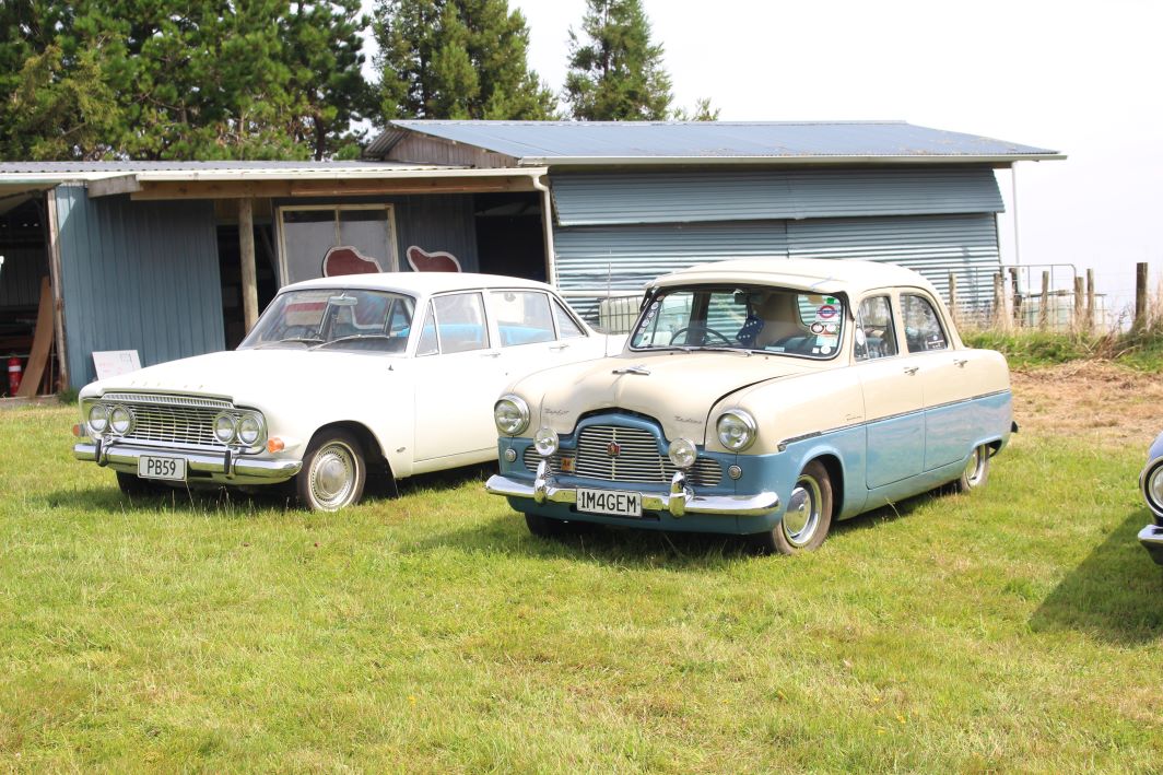 Name:  AHCC 2024 #030 Pahoia Car Show - Ford Zephyr Mk1 and Zodiac Mk 3 18 Feb 2024 R Dowding .jpg
Views: 213
Size:  176.1 KB