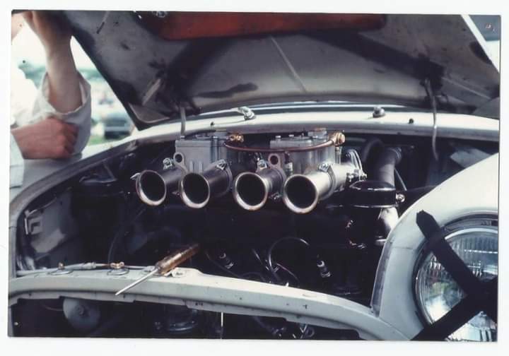 Name:  Mini Ford #022 The engine and weber carbs in car Bob Homewood.jpg
Views: 270
Size:  33.5 KB