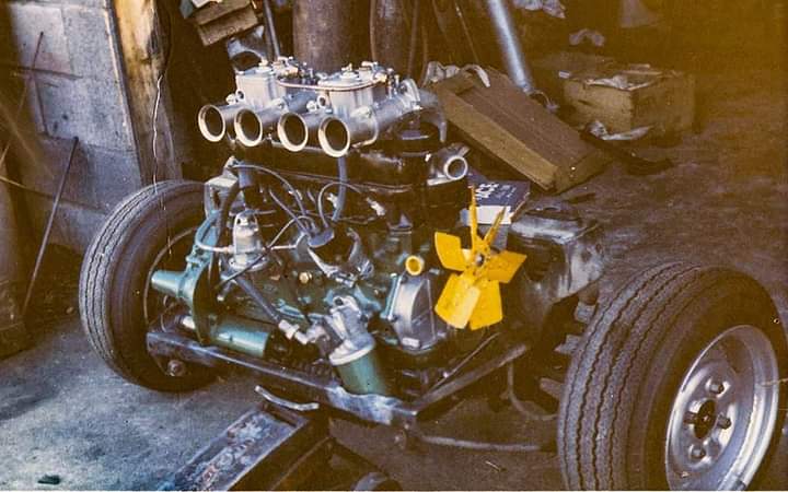 Name:  Mini Ford #021 The engine and weber carbs on subframe Bob Homewood.jpg
Views: 109
Size:  48.6 KB