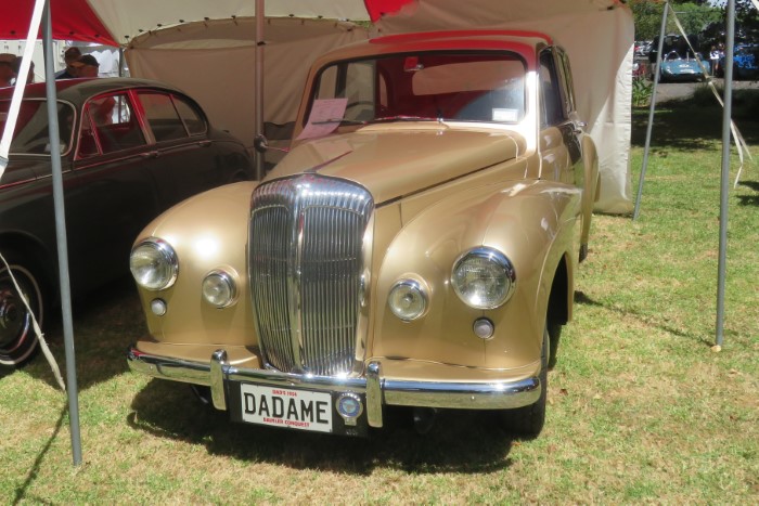 Name:  224_0211_189 Daimler.JPG
Views: 340
Size:  112.4 KB