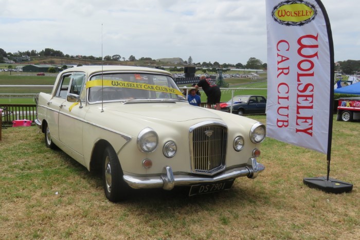 Name:  224_0211_099 Wolseley.JPG
Views: 436
Size:  104.4 KB