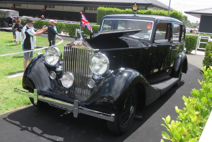 Name:  224_0211_152 Rolls Royce.JPG
Views: 405
Size:  113.9 KB