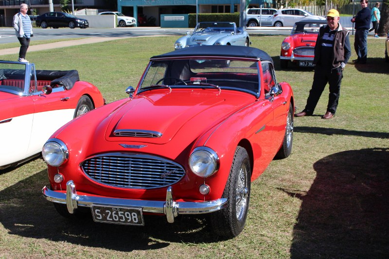 Name:  AHCC 2015 #022 AHOCQ Concours 2015 AH 3000 Red w Clive Chapman image Roger Dowding.jpg
Views: 112
Size:  175.2 KB