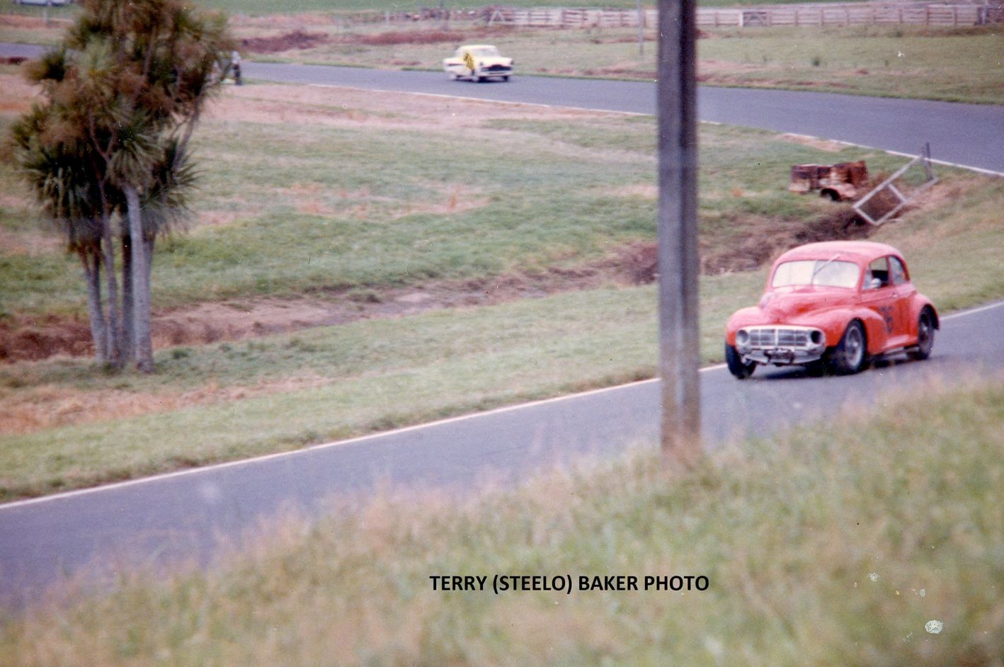 Name:  Pukekohe 1965 #039 Morrari coming over Rothmans 1965 NZGP 180kb arch J L Lawton photo Terry Stee.jpg
Views: 89
Size:  180.0 KB