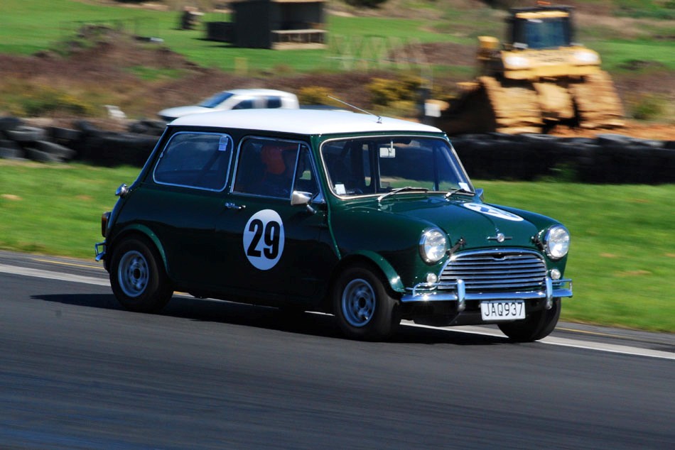 Name:  mini-on-track.jpg
Views: 238
Size:  108.2 KB