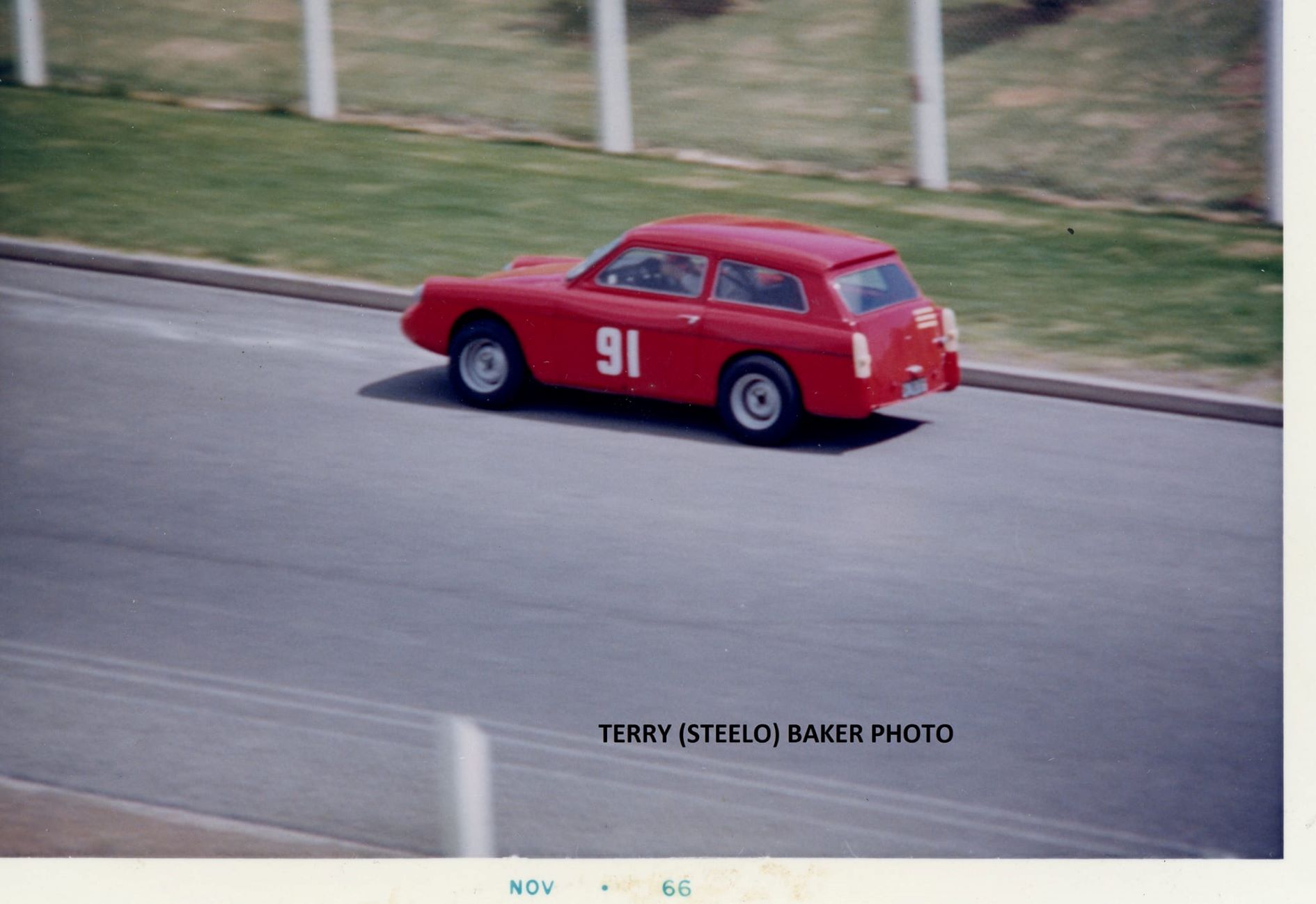 Name:  Paritutu 1966 #029 Peter Bennett A40 Farina - chopped #91 JLL photo Terry Baker.jpg
Views: 56
Size:  180.0 KB