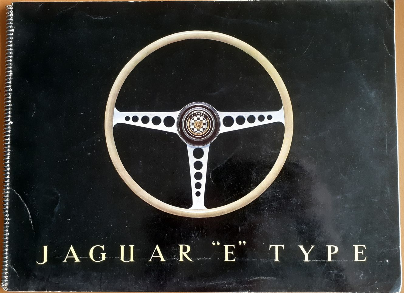 Name:  Jaguar #021 Jaguar E Type Illustrated Brochure 1961 cover - from Geneva Motor Show sml Ed Dowdin.jpg
Views: 93
Size:  179.2 KB