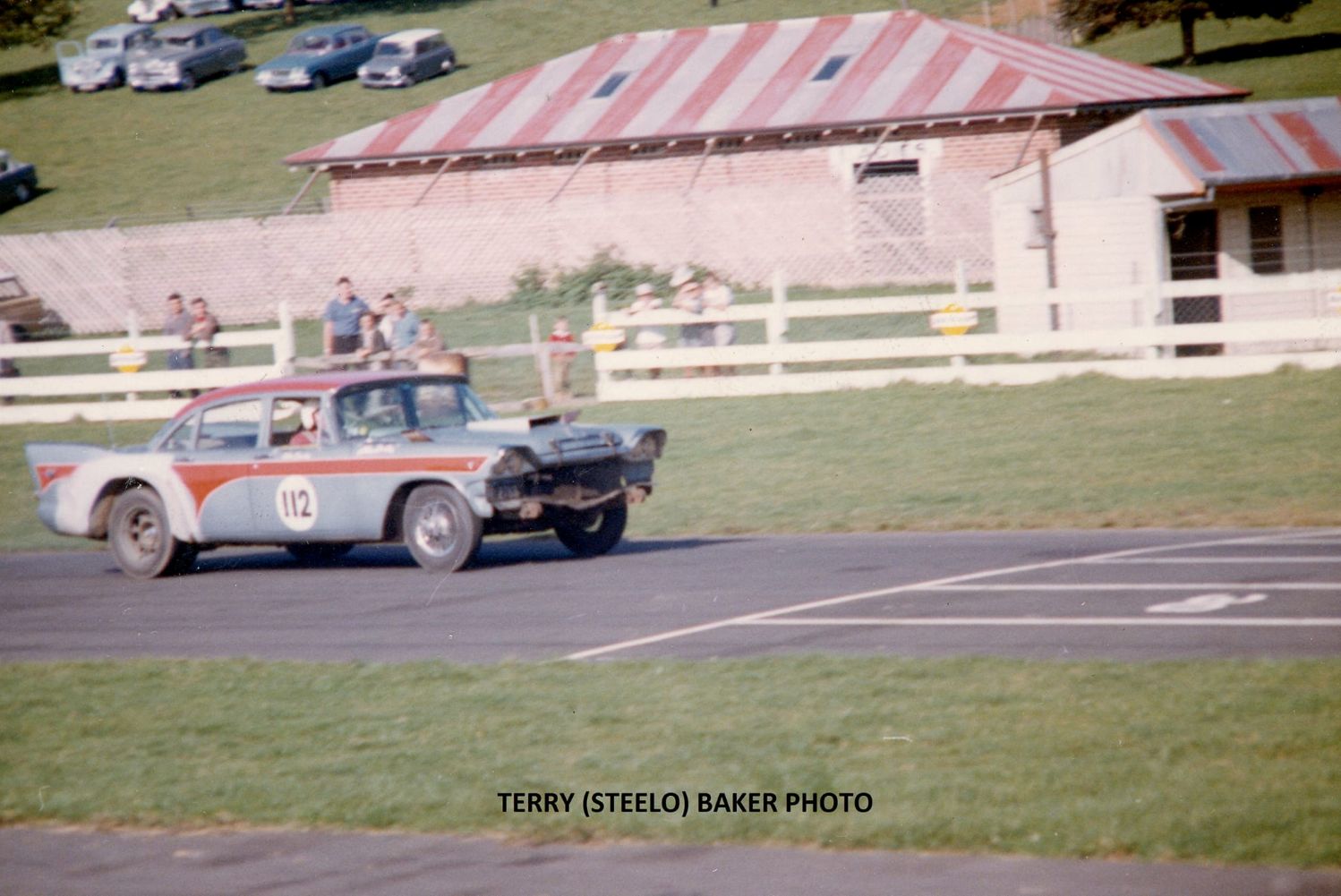 Name:  Pukekohe 1965 #210 Colin Lumsden De Soto #112 wide wheels big scoop front straight colour JLL Te.jpg
Views: 855
Size:  179.4 KB