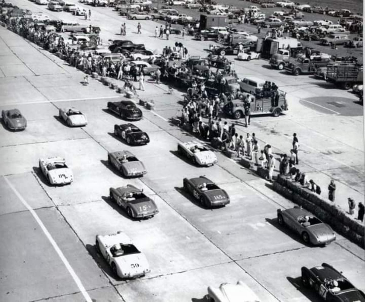 Name:  AH #365 Salinas Sports Car Races - Salinas Airport 1 -2 October 1955 Car on grid arch R Jordan.jpg
Views: 6
Size:  178.5 KB