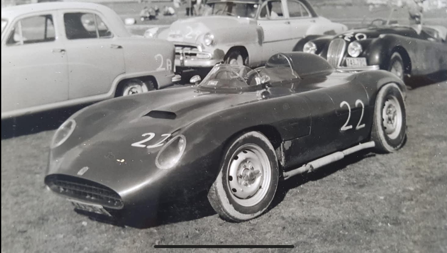 Name:  Special NZ #098 Graham McRae built - Masararri - Race #22 Levin 1962 w Jaguar XK120 in paddock G.jpg
Views: 171
Size:  179.9 KB