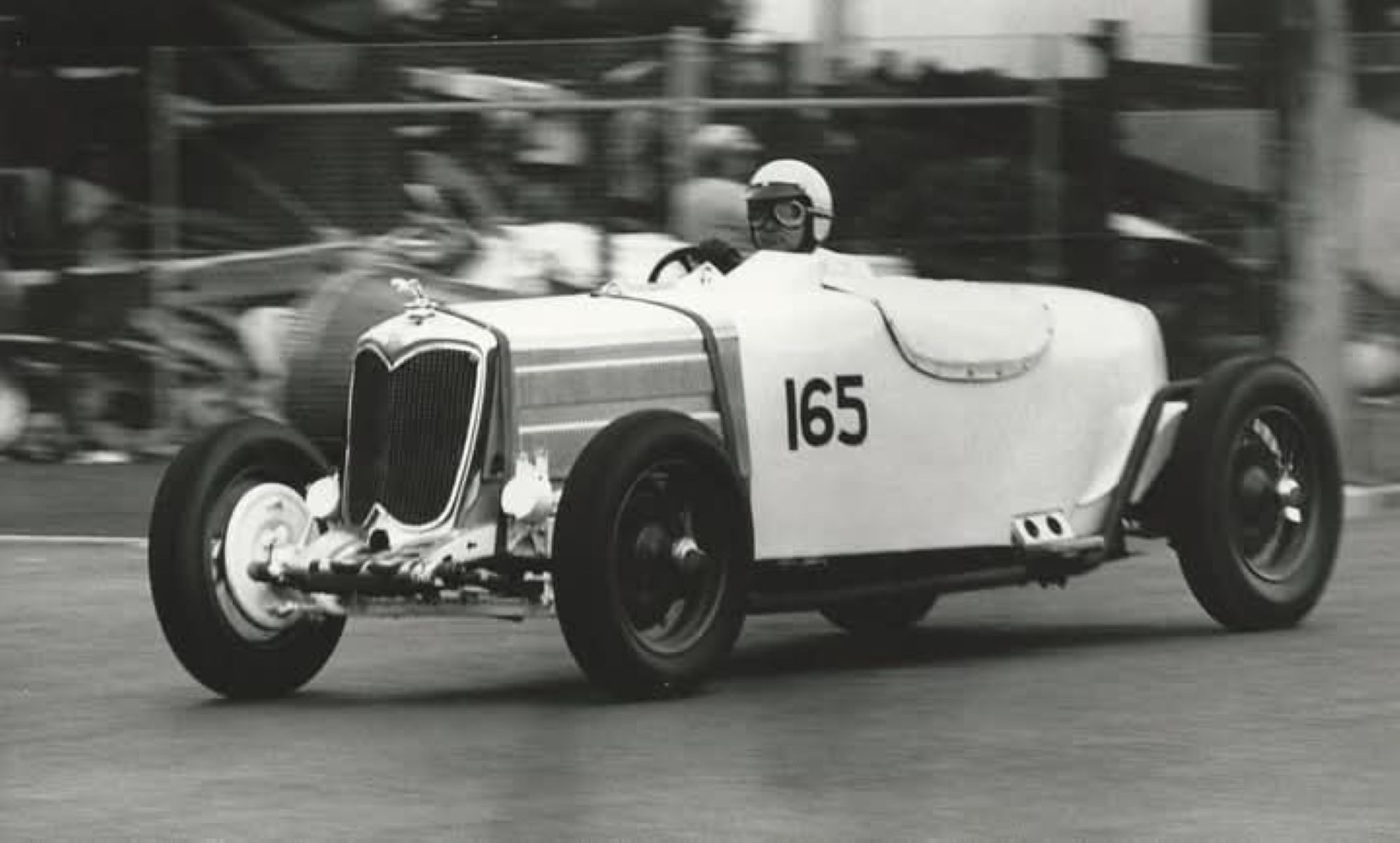 Name:  Dunedin Festival 1984 #266 Ransley Riley #165 Driver Bruce Pidgeon close up arch Craig Pidgeon .jpg
Views: 57
Size:  156.9 KB